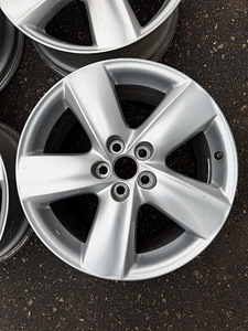 19" оригинальные диски Lexus LS 5x120 (5 фото из 5)