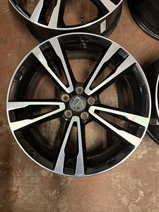 19" оригинальные диски Volvo 5x108 (3 фото из 7)