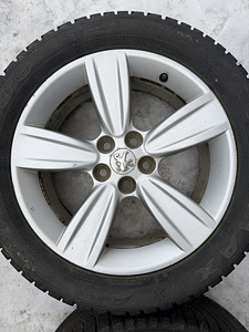 18" диски Peugeot/Mitsubishi 5x114,3 + шипованные шины 225/55 (1 фото из 6)