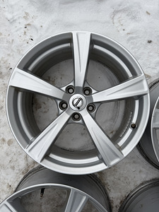 18" оригинальные диски Volvo 5x108 (2 фото из 9)
