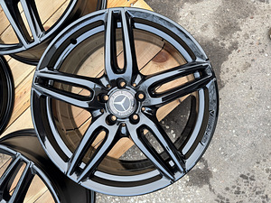 19" оригинальные диски Mercedes-Benz AMG 5x112 (3 фото из 10)