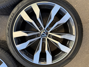 20" оригинальные диски Volkswagen 5x112 + летние шины 255/40/20 (3 фото из 10)