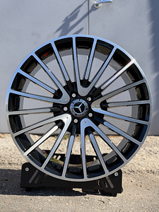 21" Mercedes-Benz AMG veljed 5x112 (ühelaiad) (1 foto / 10)