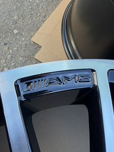 21" Mercedes-Benz AMG veljed 5x112 (ühelaiad) (8 foto / 10)