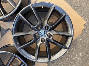 18" оригинальные диски Skoda 5x112 (4 фото из 8)