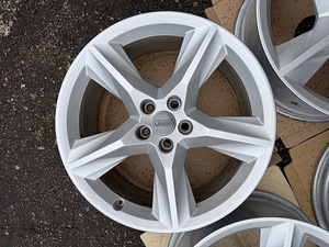 19" оригинальные диски Audi 5x112 (6 фото из 9)