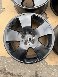 17" оригинальные диски Mercedes-Benz 5x112 (2 фото из 8)