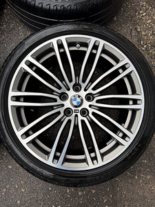 19" оригинальные разноширокие диски BMW стиль 664M 5x112 + летние шины (3 фото из 9)