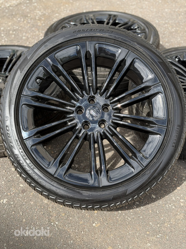 23" Land Rover originaalveljed 5x120 + 285/40/23 m+s 5,5mm