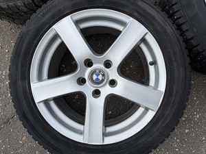 17" диски BMW 5x120 + шипованные шины 225/55/17 (7,5 мм) (2 фото из 9)