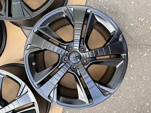18" оригинальные диски Peugeot 5x108 (как новые) (4 фото из 10)