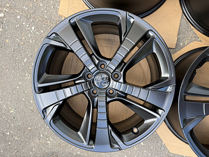 18" оригинальные диски Peugeot 5x108 (как новые) (7 фото из 10)