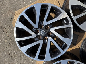 18" оригинальные диски Nissan Navara 6x114,3 (4 фото из 8)