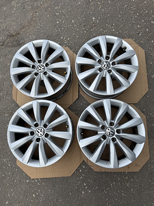 17" оригинальные диски Volkswagen 5x112 (3 фото из 7)