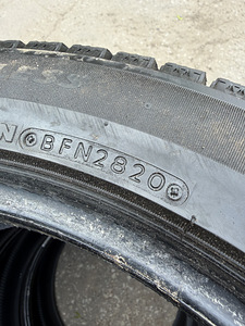 245/45/19 шины Bridgestone m+s (4 фото из 7)