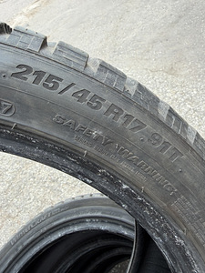 215/45/17 шины Kumho с шипами 7-8мм (5 фото из 6)