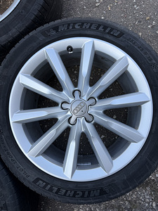 19" оригинальные диски Audi 5x112 (5 фото из 9)
