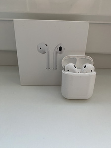 AirPods (1 фото из 2)