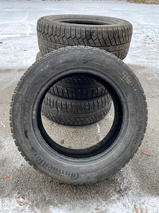 Naastrehv Continental ContiWinterViking 2 215/55 R16 4TK (1 foto / 5)