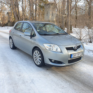 Toyota Auris 2.0 D-4D 93kw 2009a (1 foto / 9)