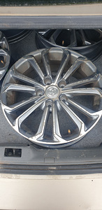 Toyota 5x114,3 16" valuveljed keskava 60 (5 foto / 8)