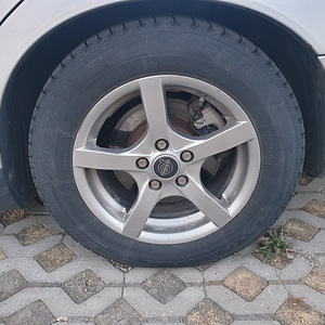 Диски volvo 5x108 15" + хорошие ламели 195/65/15 (1 фото из 3)
