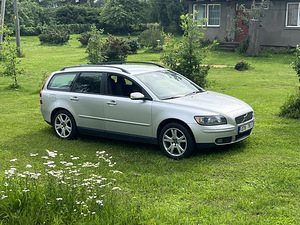 Volvo v50 1.8 92kw 2005a 263 000km (1 foto / 11)