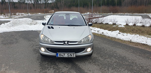 Peugeot 206 quicksilver 1.6 80kw bensiin (6 foto / 14)
