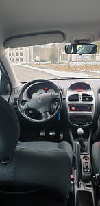 Peugeot 206 quicksilver 1.6 80kw bensiin (7 foto / 14)