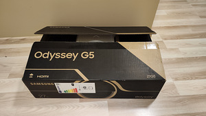 Curved Samsung 27" 1440p 144hz 1ms Freesync, G-SYNC (1 foto / 5)