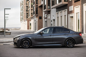 BMW 335 XDrive LCI M-pakett 3.5 R6 230kW (4 foto / 15)