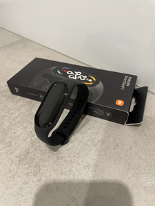 Xiaomi Mi Band 7 (3 foto / 3)