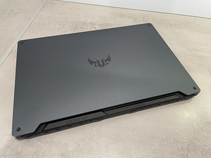 Asus TUF Gaming A17 (2 foto / 4)