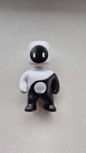 STUMBLE GUYS figuur 6 cm - Yang / müüa või vahetada (1 foto / 1)