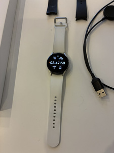 Samsung Galaxy Watch 4 (2 foto / 2)