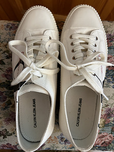 Кельвин Кляйн 44 (2 фото из 2)