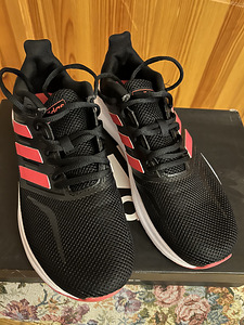 Adidas 39,5 (3 фото из 3)