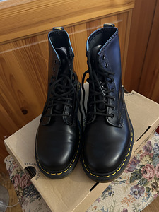 Dr.Martens 40 (2 фото из 3)