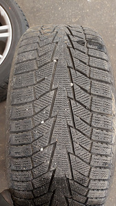 Hankook i*Cept iZ2 215/50/17 4tk (2 foto / 4)