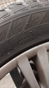 Hankook i*Cept iZ2 215/50/17 4tk (4 foto / 4)
