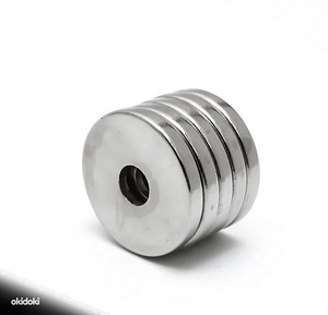 Магнит N52 20x3mm отверстие 5mm (2 фото из 2)
