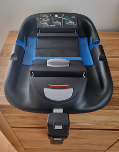 Turvatooli alus (isofix) Milli turvahällile (1 foto / 3)