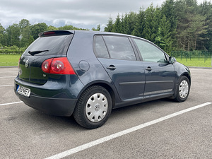 Volkswagen Golf 5 (7 foto / 13)