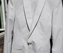 Праздничный белый мужской костюм на свадьбу или выпускной