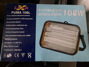 Töövalgusti, kaasakantav prožektor koos pistikupesadega 108W (1 foto / 4)