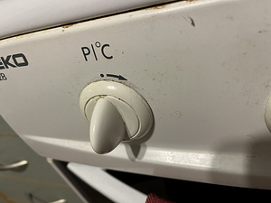 Kasutatud aga tublisti töötav pliit (pakku oma hind!) (3 foto / 5)