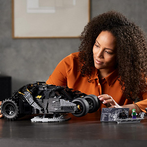 LEGO DC Batman Batmobile Tumbler 76240 (4 foto / 5)