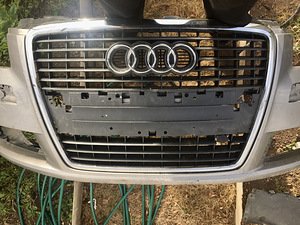 Audi A8 d3 2006 esistange iluvõre (1 foto / 1)