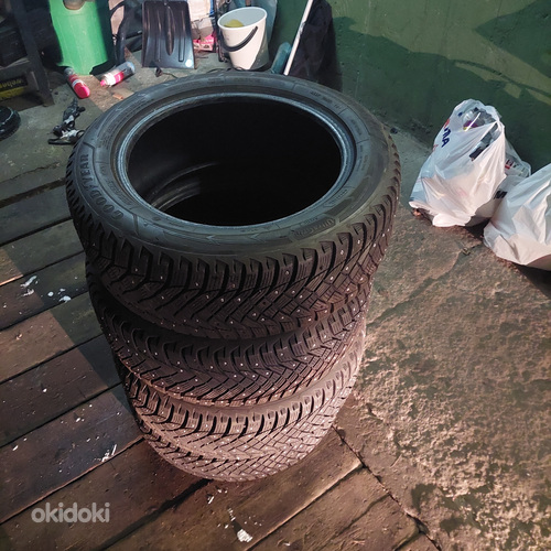 Goodyear ultragrip arctic 2