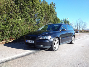 Volvo v50 (5 фото из 5)